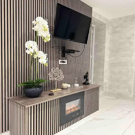 Spacieuse Sauna Billiard Netflix * Страсбург