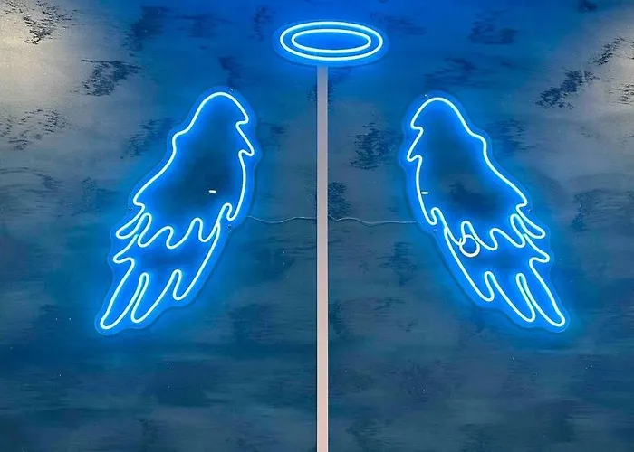 Spacieuse Sauna Billiard Netflix