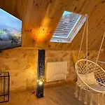 Spacieuse Sauna Billiard Netflix Vila