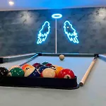 Spacieuse Sauna Billiard Netflix Vila