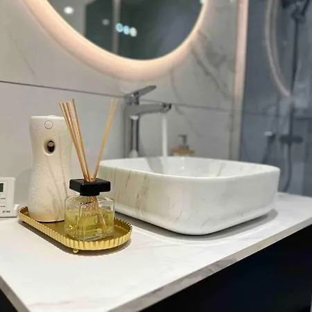 Spacieuse Sauna Billiard Netflix * 스트라스부르